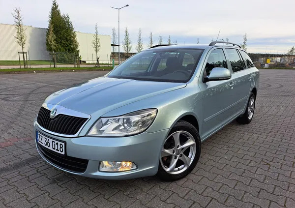 skoda Skoda Octavia cena 24800 przebieg: 153000, rok produkcji 2009 z Pabianice